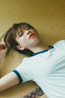 年轻的女教师免费观看